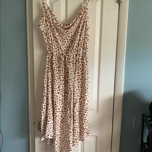 Flowy Belted Midi Dress - Picture 5 of 6